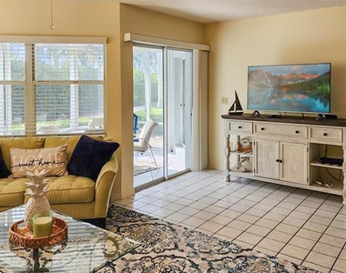 1318 Siesta Bayside Drive - Photo Thumbnail 5