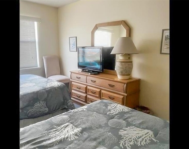 1318 Siesta Bayside Drive - Photo Thumbnail 14