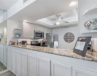 1374 Siesta Bayside Drive - Photo Thumbnail 11
