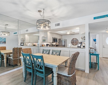 1374 Siesta Bayside Drive - Photo Thumbnail 9