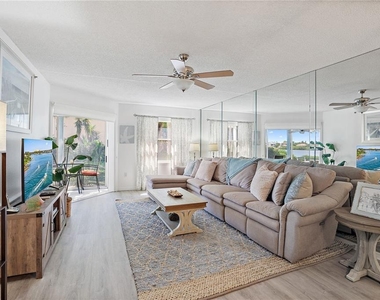 1374 Siesta Bayside Drive - Photo Thumbnail 5