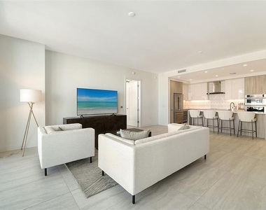 301 Quay Commons Drive - Photo Thumbnail 9