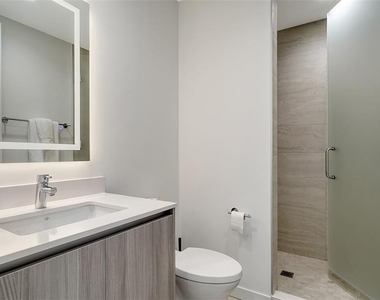 301 Quay Commons Drive - Photo Thumbnail 20