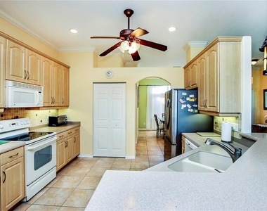 2525 Jasmine Way - Photo Thumbnail 27