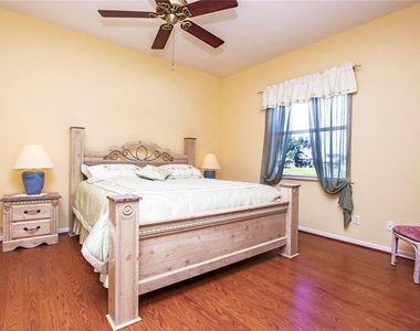 2525 Jasmine Way - Photo Thumbnail 36