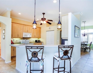 2525 Jasmine Way - Photo Thumbnail 12