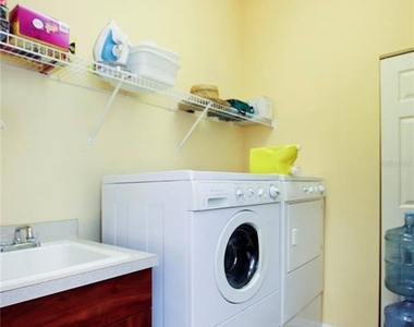 2525 Jasmine Way - Photo Thumbnail 31