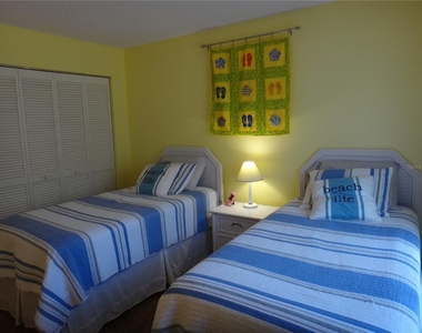 4493 Longmeadow - Photo Thumbnail 17