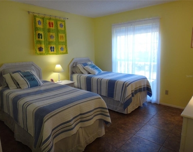 4493 Longmeadow - Photo Thumbnail 18