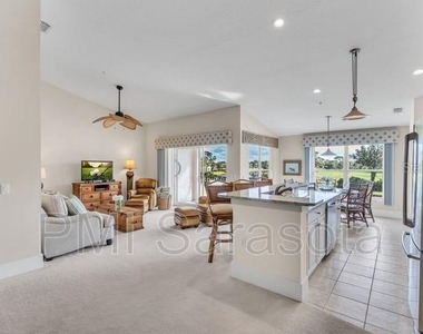 5320 Hyland Hills Avenue - Photo Thumbnail 6