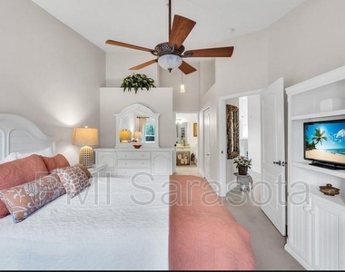 5320 Hyland Hills Avenue - Photo Thumbnail 15