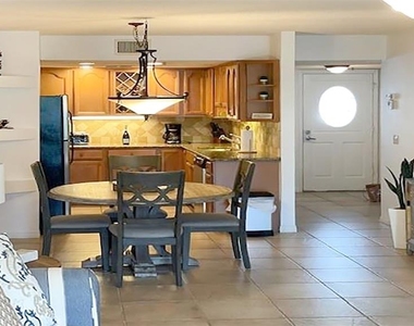 1230 Siesta Bayside Drive - Photo Thumbnail 6