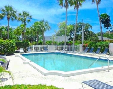 1365 Siesta Bayside Drive - Photo Thumbnail 17
