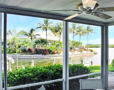 1351 Siesta Bayside Drive - Photo Thumbnail 2