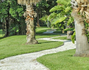 1351 Siesta Bayside Drive - Photo Thumbnail 15