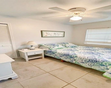 1344 Siesta Bayside Drive - Photo Thumbnail 8
