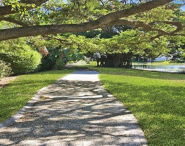 1327 Siesta Bayside Drive - Photo Thumbnail 14