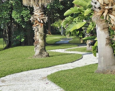 1327 Siesta Bayside Drive - Photo Thumbnail 15