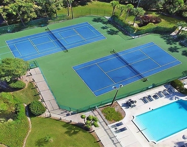1327 Siesta Bayside Drive - Photo Thumbnail 11