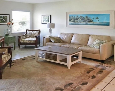 1327 Siesta Bayside Drive - Photo Thumbnail 2