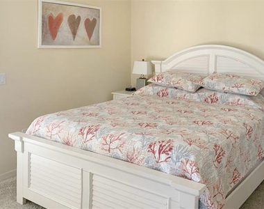 1305 Siesta Bayside Drive - Photo Thumbnail 9