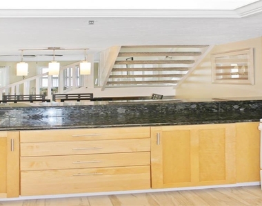 1305 Siesta Bayside Drive - Photo Thumbnail 5