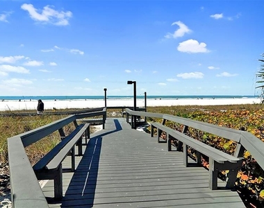 1305 Siesta Bayside Drive - Photo Thumbnail 23