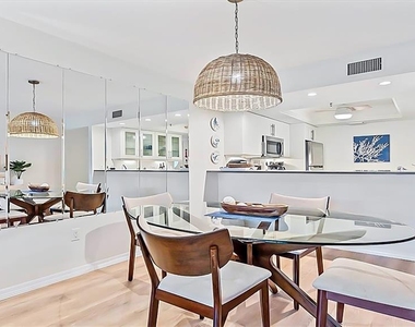 1204 Siesta Bayside Drive - Photo Thumbnail 5
