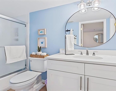 1204 Siesta Bayside Drive - Photo Thumbnail 11