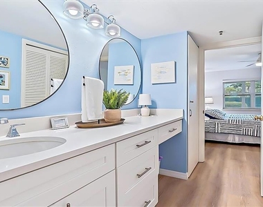 1204 Siesta Bayside Drive - Photo Thumbnail 12