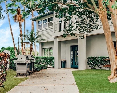1272 Siesta Bayside Drive - Photo Thumbnail 33