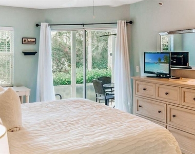1272 Siesta Bayside Drive - Photo Thumbnail 10