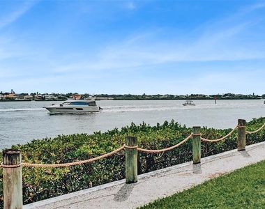 1241 Siesta Bayside Drive - Photo Thumbnail 17