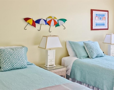 1241 Siesta Bayside Drive - Photo Thumbnail 12