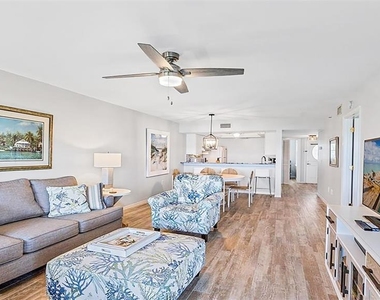 1360 Siesta Bayside Drive - Photo Thumbnail 8