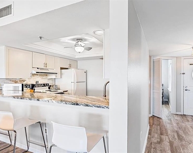 1360 Siesta Bayside Drive - Photo Thumbnail 10