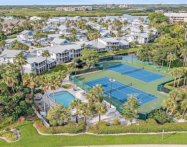 1360 Siesta Bayside Drive - Photo Thumbnail 2