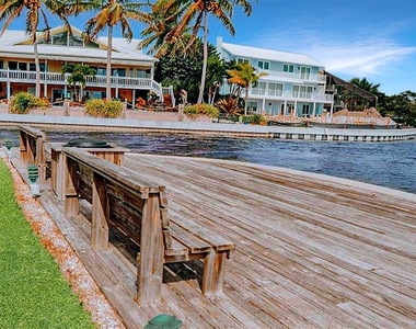 1269 Siesta Bayside Drive - Photo Thumbnail 26