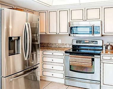 1269 Siesta Bayside Drive - Photo Thumbnail 8