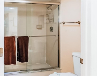 1226 Siesta Bayside Drive - Photo Thumbnail 13