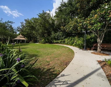 1716 Oak Street - Photo Thumbnail 38