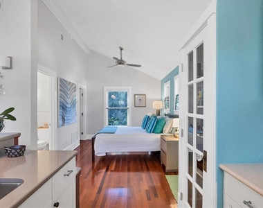 1716 Oak Street - Photo Thumbnail 26