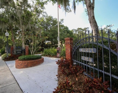 1716 Oak Street - Photo Thumbnail 36