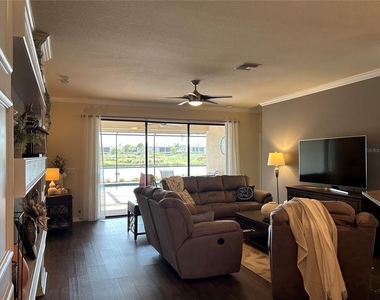 6808 Wild Lake Terrace - Photo Thumbnail 15