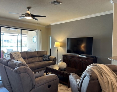 6808 Wild Lake Terrace - Photo Thumbnail 16