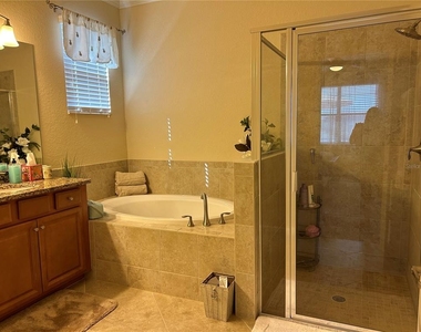 6808 Wild Lake Terrace - Photo Thumbnail 33
