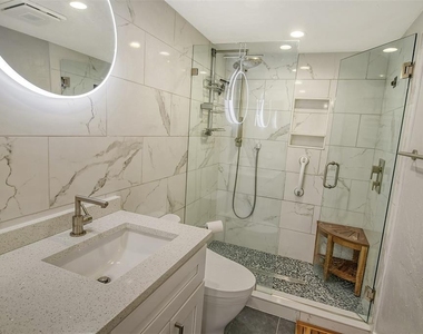 1601 Bayhouse Point Drive - Photo Thumbnail 16