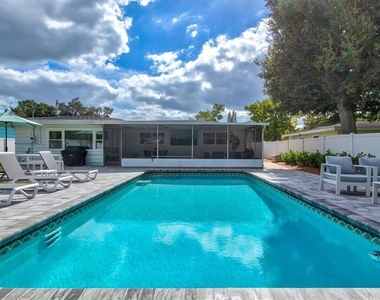 2641 Martin Street - Photo Thumbnail 57