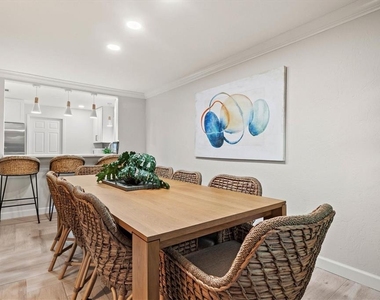 2641 Martin Street - Photo Thumbnail 23