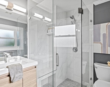 2641 Martin Street - Photo Thumbnail 37